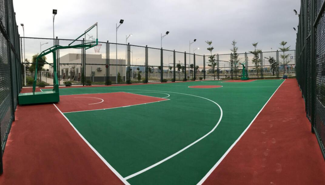 籃球場地鋪設(shè)成本，籃球場地面建設(shè)費用